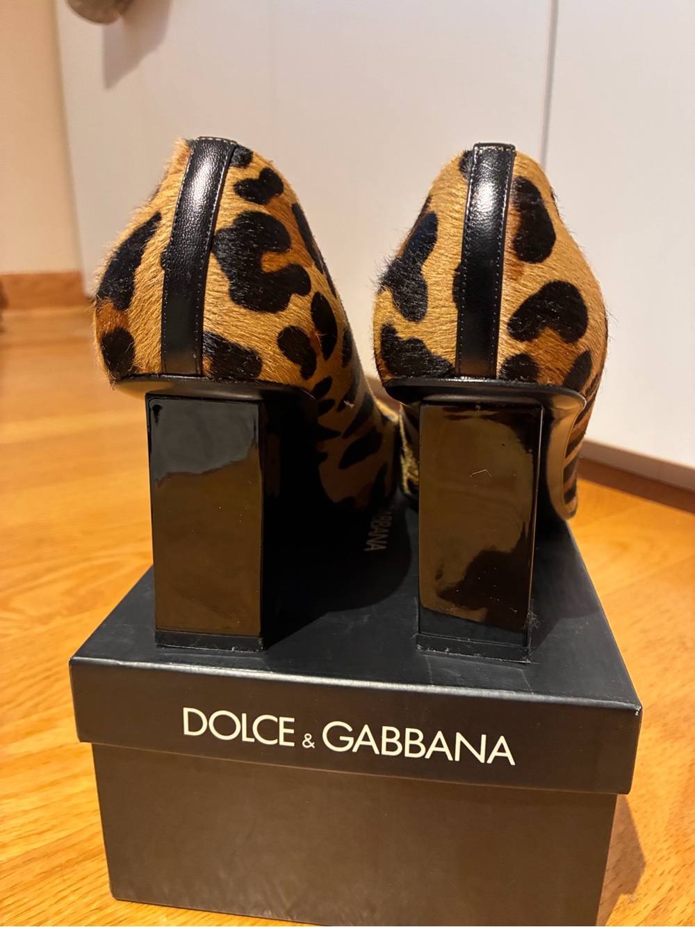 Dolce & Gabbana Leopard Print Block Heel Pumps - Brown & Black - Picture 5 of 7